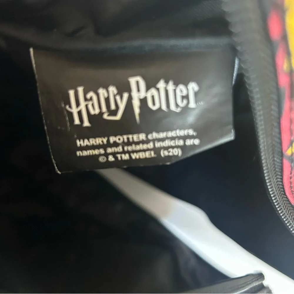 Harry Potter Hogwarts Gryffindor Bookbag 17” Red School Bag Wizarding World